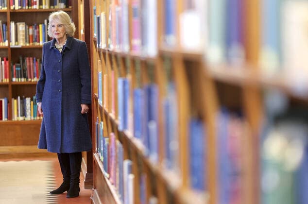 Bilder des Jahres 2022, Entertainment 01 Januar Entertainment Themen der Woche KW04 Entertainment Bilder des Tages . 26 01 2022. Oxford, United Kingdom. Camilla, Duchess of Cornwall during a visit to the Bodleian Library at the University of Oxford .  xPoolx xi-Imagesx IIM-23043-0013