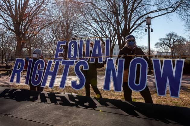 Rally and march for the Equal Rights Amendment Large blue letters spell out equal rights now during a rally and march for the Equal Rights Amendment on January 27, 2022, in Washington, DC. Protesters demanded the the deadline for ratification by the states (an unusual condition for a proposed amendment) be removed and the ERA ratified, and delivered a petition to Attorney General Merrick Garland, calling on him to take the next step in the ratification process. The ERA would prohibit discrimination on the basis of gender in the US Constitution, meaning it would no longer be subject to judicial review of legislation. The rally marks the second anniversary of Virginia™s ratification of the ERA in 2020, reaching the necessary 38 states  Copyright: xAllisonxBaileyx originalFilename: bailey-rallyand220127_npjIs.jpg