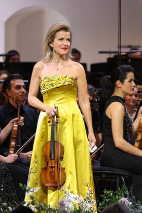 MOSCOW, RUSSIA - JANUARY 29, 2022: German violinist Anne-Sophie Mutter performs at Tchaikovsky Concert Hall during a gala concert celebrating 100 years since the opening of the Moscow Philharmonic Society. Artyom Geodakyan TASS  TS12098F