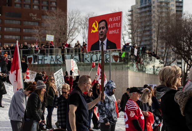 January 29, 2022, EDMONTON, AB, CANADA: People gather in support of the trucker convoy protesting measures taken by authorities to curb the spread of COVID-19 and vaccine mandates at the Alberta Legislature in Edmonton on Saturday, January 29, 2022. EDMONTON CANADA  - ZUMAc35_ 20220129_zaf_c35_102 Copyright: xJasonxFransonx