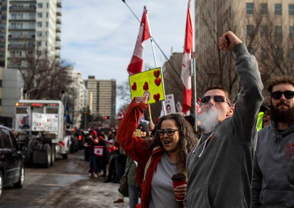 January 29, 2022, EDMONTON, AB, CANADA: People gather in support of the trucker convoy protesting measures taken by authorities to curb the spread of COVID-19 and vaccine mandates at the Alberta Legislature in Edmonton on Saturday, January 29, 2022. EDMONTON CANADA  - ZUMAc35_ 20220129_zaf_c35_104 Copyright: xJasonxFransonx