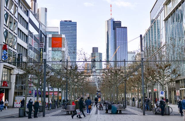 xblx, Zeil in Frankfurt, emwirt Frankfurt am Main *** xblx, Zeil in Frankfurt, emwirt Frankfurt am Main