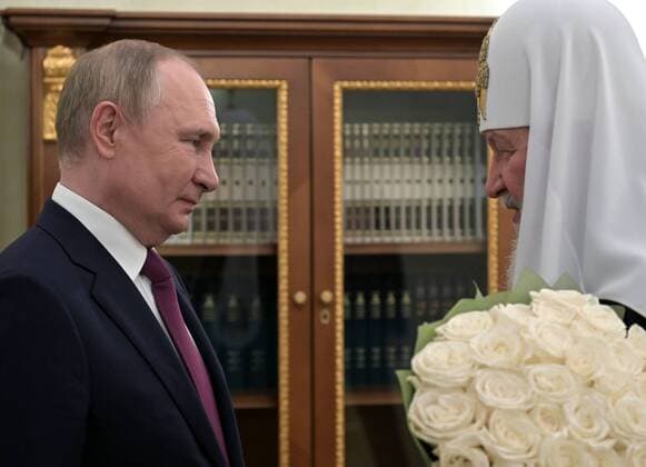 Russia Putin Patriarch 6752277 01.02.2022 Russian President Vladimir Putin congratulates Patriarch Kirill of Moscow and All Russia on the 13th anniversary of his enthronement, in Moscow, Russia. Aleksey Nikolskyi Sputnik Moscow Russia  Copyright: xAlekseyxNikolskyix
