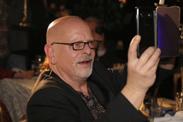 02.02.2022, Marchfelderhof Deutsch-Wagram, ERSTER GEDENKTAG an GERHARD BOCEK, Verleihung der Gerhard Bocek Gedenkmedaille im Bild: Gary Lux, ERSTER GEDENKTAG an GERHARD BOCEK