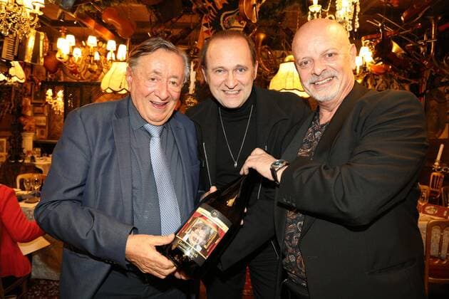 02.02.2022, Marchfelderhof Deutsch-Wagram, ERSTER GEDENKTAG an GERHARD BOCEK, Verleihung der Gerhard Bocek Gedenkmedaille im Bild: Richard Lugner, Reinwald Kranner, Gary Lux, ERSTER GEDENKTAG an GERHARD BOCEK