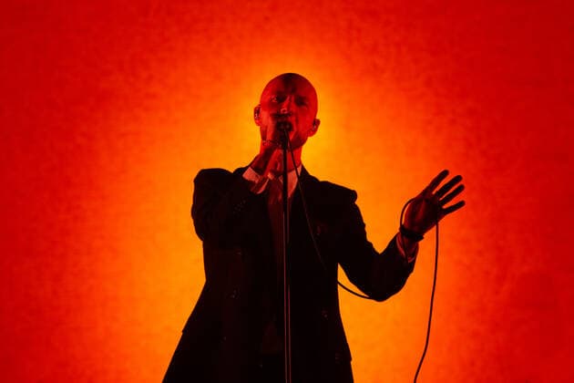 Madrugada live in Oslo, Norway Oslo, Norway. 04th, February 2022. The Norwegian rock band Madrugada performs a live concert at Oslo Spektrum in Oslo. Here singer and songwriter Sivert Hoyem is seen live on stage. Oslo Norway  Copyright: xGonzalesxPhoto Per-OttoxOppix