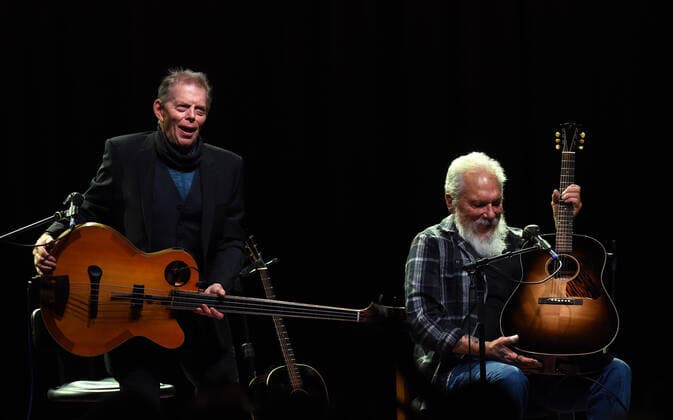 February 8, 2022, Orlando, Florida, United States: Jack Casady (L) and Jorma Kaukonen of Hot Tuna perform at The Plaza Live in Orlando. Casady and Kaukonen are founding members of the psychedelic rock band, Jefferson Airplane. Orlando United States - ZUMAs197 20220208_zaa_s197_345 Copyright: xPaulxHennessyx
