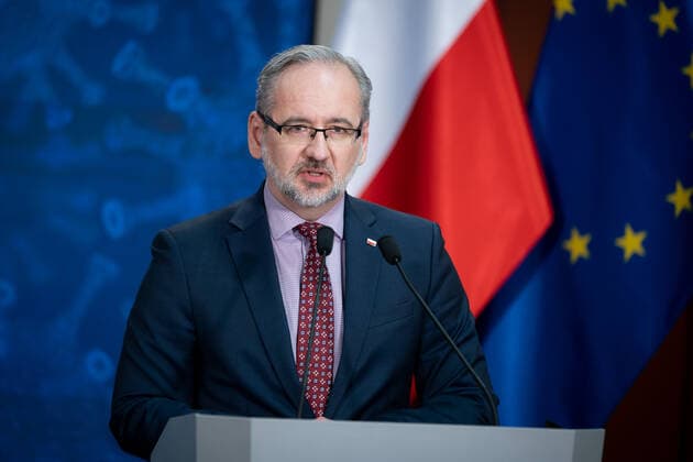 Poland Cuts COVID Restrictions Minister of Health Adam Niedzielski during the press conference announced a cut to the isolation period for people infected with the coronavirus and looser quarantine rules. Warsaw, Poland, on 9 February 2022 Warsaw Mazowsze Poland  Copyright: xMateuszxWlodarczykx originalFilename: wlodarczyk-polandcu220209_npUPG.jpg
