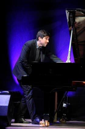 Der brasilianische Jazz-Pianist Henrique Gomide in der Essener Philharmonie. Brazilian jazz pianist Henrique Gomide at the Philharmonie Essen. Essen NRW DEU;DE;GERMANY;DEUTSCHLAND;ALLEMAGNE
