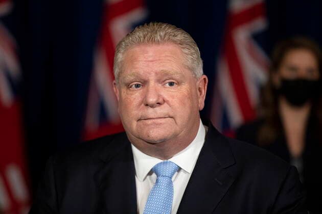 Kanada, Pressekonferenz zum Notstand in Ontario February 11, 2022, TORONTO, ON, CAN: Ontario Premier Doug Ford attends a news conference at the Queens Park Legislature, in Toronto, on Friday, February 11, 2022. Ford says he is declaring a state of emergency in response to ongoing blockades in Ottawa and Windsor, Ont. TORONTO CAN - ZUMAc35_ 20220211_zaf_c35_100 Copyright: xChrisxYoungx