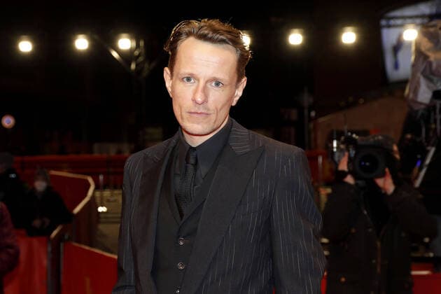 Alexander Scheer bei der -Rabiye Kurnaz gegen George W. Bush - Film Premiere im Rahmen der 72. Internationale Filmfestspiele Berlinale am 12.02.2022 in Berlin Rabiye Kurnaz VS. George W. Bush Filmpremiere in Berlin