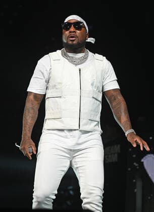 SUNRISE FL - FEBRUARY 12: Jeezy performs during the Legendz of the Streetz Tour at The FLA Arena on February 12, 2022 in Sunrise, Florida. Copyright: xmpi04x