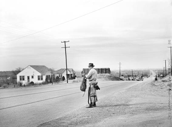 Telephone Lineman, U.S. Highway 80 between Fort Worth and Dallas, Texas, USA, Arthur Rothstein, U.S. Office of War Information U.S. Farm Security Administration, January 1942  Copyright: xCircaxImagesx ghi-circa10673