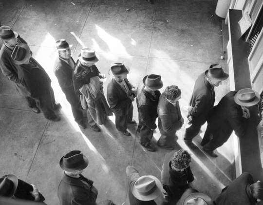 High Angle View of group of men lined up to register for Unemployment Benefits at State Employment Service office, San Francisco, California, USA, Dorothea Lange, U.S. Office of War Information U.S. Farm Security Administration, January 1938  Copyright: xCircaxImagesx ghi-circa10691