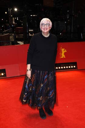 Entertainment Bilder des Tages Claudia Roth bei der Ankunft zur Verleihung der European Shooting Stars im Rahmen der 72. Internationale Filmfestspiele Berlinale am 13.02.2022 in Berlin Verleihung der European Shooting Stars 2022 in Berlin