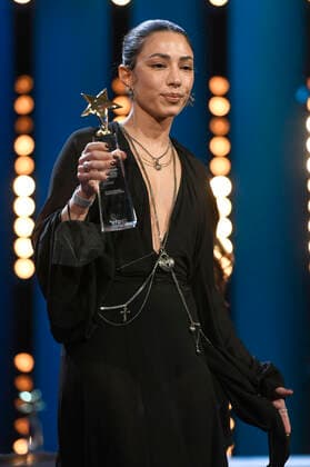 Entertainment Bilder des Tages Evin Ahmad (Schweden) bei der Verleihung der European Shooting Stars Awards 2022 auf der Berlinale 2022 72. Internationale Filmfestspiele Berlin im Berlinale Palast. Berlin, 14.02.2022