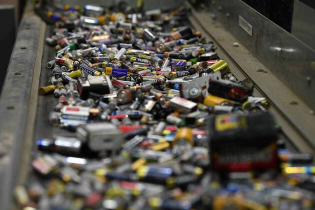 ENVIRONMENT BATTERIES FEATURE, Batteries to be sorted for recycling at Envirostream Australia in Melbourne, Monday, February 14, 2022. A new scheme will be introduced to combat one of the nation?s fastest growing waste streams and redirect the 90% of used batteries that currently end up in landfill. ( NO ARCHIVING, EDITORIAL USE ONLY, NO USE IN BOOKS WITHOUT CONSENT MELBOURNE VIC AUSTRALIA  Copyright: xJOELxCARRETTx 20220214001623801704