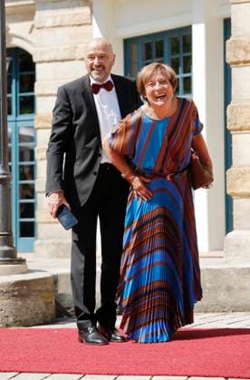 Christian Neureuther mit Ehefrau Rosi Mittermaier-Neureuther Eröffnung der Richard-Wagner-Festspiele 2019 am 25. Juli 2019 im Festspielhaus in Bayreuth *** Christian Neureuther with Wife Rosi Mittermaier Neureuther Opening the Richard Wagner Festival 2019 on 25 July 2019 at Festspielhaus in Bayreuth Copyright: xVISTAPRESSx xLanaxYassi