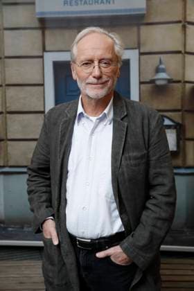 Joachim Hermann Luger Eröffnung der Sammlung Lindenstraße am 7. Novemver 2019 in der Mediathek Fernsehen, Deutsche Kinemathek (Museum für Fim und Fernsehen). Die ingesamt 373 ausgewählten Folgen verbleiben in der Mediathek Fernsehen und sind dort dauerhaft und in voller Länge verfügbar. Sechs Zusammenschnitte zeigen, wie in der Lindenstraße gelebt und gestorben wurde, wie man Hochzeit und Weihnachten feierte, Wahlen erlebte und die Themen der Zeit reflektierte. *** Joachim Hermann Luger Opening the Collection Lindenstrasse on 7 Novemver 2019 in the Media library TV, German Cinematheque Museum for FIM and Television the ingesamt 373 selected Consequences remain in the Media library Television and are there permanently and Copyright: xVISTAPRESSx xLH