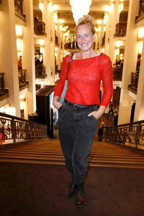 Eva Mona Rodekirchen Young Show öIm Labyrinth der Bücher˜ Weltpremiere im Friedrichstadt-Palast am 17. November 2019 in Berlin *** Eva Mona Rodekirchen Young Show öIm Labyrinth the Books World premiere at Friedrichstadt Palace on 17 November 2019 in Berlin Copyright: xVISTAPRESSx xG.xChlebarov