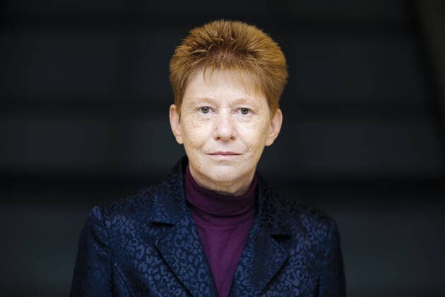 Petra Pau (Die LINKE), Vizepraesidentin des Deutschen Bundestags, posiert fuer ein Foto. Berlin, 16.02.2022 Berlin Deutschland