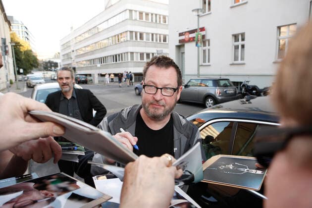 Lars von Trier gibt Autogramme Retrospektive Lars von Trier am 3. September 2011 im Kino Babylon in Berlin *** Lars from Trier gives Autographs Retrospective Lars from Trier on 3 September 2011 at Cinema Babylon in Berlin Copyright: xVISTAPRESS G.xChlebarov