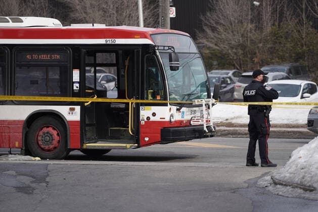February 16, 2022, Toronto, Ontario, Canada: For the second time in 7 days, a TTC worker has been seriously injured in a stabbing. Just after 1pm, a TTC Bus driver on the 41 Keele bus was stabbed following a dispute with a group of young men. The altercation continued outside the bus where he was stabbed multiple times. The driver was rushed to hospital in serious condition. No suspects have been arrested at this time. Toronto Canada - ZUMAm215 20220216_zip_m215_002 Copyright: xArlynxMcAdoreyx