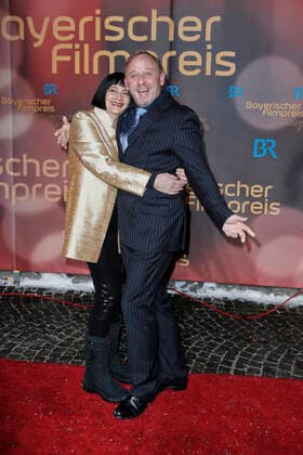 Alexander Held mit Ehefrau Patricia Fugger 34. Bayerischer Filmpreis 2012 am 18. Januar 2013 im Prinzregententheater in München *** Alexander Hero with Wife Patricia Fugger 34 Bavarian Film Award 2012 on 18 January 2013 at Prince Regent Theatre in Munich Copyright: x