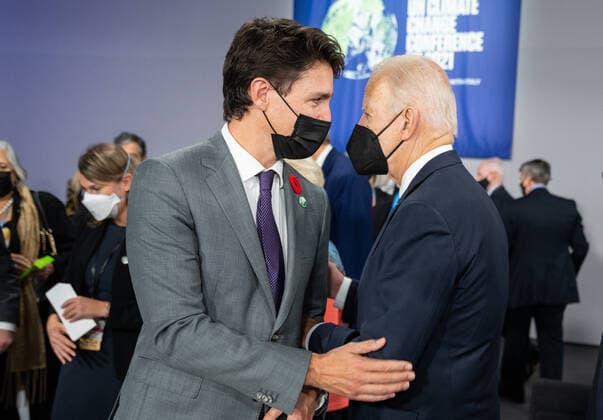 November 2, 2021 - Glasgow, Scotland, UK - President Joe Biden greets Canadian Prime Minister JUSTIN TRUDEAU at the Build Back Better World initiative, Tuesday, November 2, 2021, during the COP26 U.N. Climate Change Conference at the Scottish Event Campus in Glasgow, Scotland.. Glasgow UK - ZUMAz03_ 20211102_skg_z03_262 Copyright: xWhitexHousex