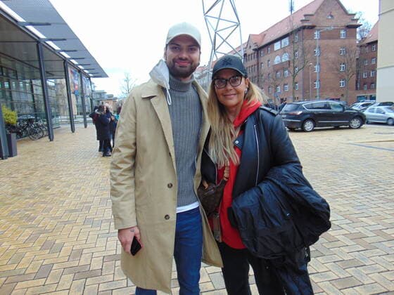 Entertainment Bilder des Tages Jimi Blue Ochsenknecht und Natascha Ochsenknecht bei der Ankunft zur TV-Aufzeichnung der Talkshow Riverboat im Studio 3 der Media City Leipzig. xxxMatthiasWehnertxxx Leipzig, 18.02.2022 Riverboat Aufzeichnung in Leipzig, Leipzig Sachsen Deutschland Leipzig *** Jimi Blue Ochsenknecht and Natascha Ochsenknecht arriving for the TV recording of the talk show Riverboat in Studio 3 of Media City Leipzig xxxMatthiasWehnertxxx Leipzig, 18 02 2022 Riverboat recording in Leipzig, Leipzig Saxony Germany Leipzig