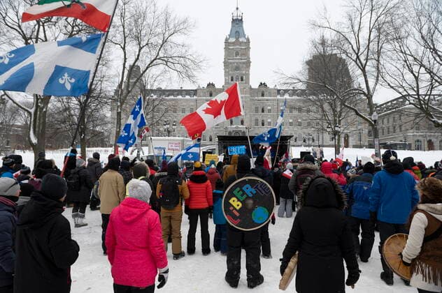 February 20, 2022, QUEBEC, PQ, Canada: Hundreds of people demonstrate against COVID-19 measures Sunday, February 20, 2022 in front of the legislature in Quebec City. QUEBEC Canada  - ZUMAc35_ 20220220_zaf_c35_079 Copyright: xJacquesxBoissinotx