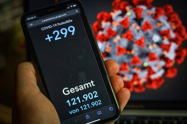 Coronavirus in Deutschland - Covid-19-Dashboard des Robert Koch-Institut 23.02.2022: Robert Koch-Institut: 7-Tage-Inzidenz 1278,9. 7-Tage-Fallzahl 1.063.436 COVID-19-Fälle 13.971.947. Zugang um 209.052 gegenüber dem Vortag. COVID-19-Todesfälle 121.902. Zugang um 299 gegenüber dem Vortag.