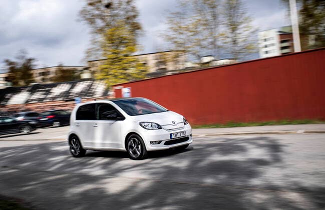 A car driving in a road, Skoda Citigo-e IV SÖDERTÄLJE SWEDEN x10050x *** A car driving in a road, Skoda Citigo e IV SÖDERTÄLJE SWEDEN x10050x,  Copyright: xPontusxLundahl TTx SKODA CITIGO-E