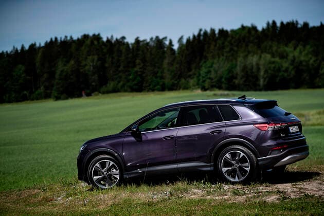 A car parked in a field, Audi Q4 40 e-tron STOCKHOLM SWEDEN x10050x *** A car parked in a field, Audi Q4 40 e tron STOCKHOLM SWEDEN x10050x,  Copyright: xPontusxLundahl TTx AUDI Q4 40 E-TRON
