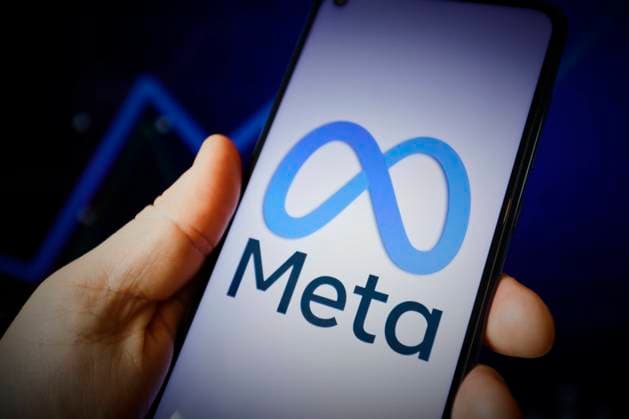 Social Media Photo Illustrations The Meta Platfroms logo is seen on a mobile deviece in this photo illustration in Warsaw, Poland on 23 February, 2022. Warsaw Poland  Copyright: xSTRx originalFilename: arriens-socialme220223_npWNM.jpg