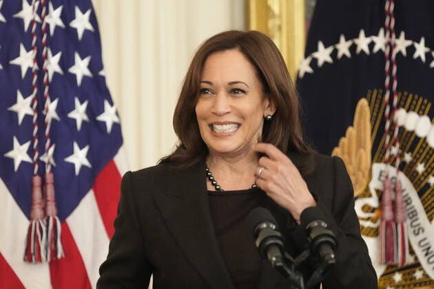 February 28, 2022, Washington, District of Columbia, USA: United States Vice President Kamala Harris makes opening remarks at a celebration in observance of Black History Month in the East Room of the White House in Washington, DC on Monday, February 28, 2022. Black federal, state and local government officials as well as Civil Rights leaders are in attendance Washington USA - ZUMAs152 20220228_zaa_s152_035 Copyright: xChrisxKleponisx-xPoolxviaxCNPx