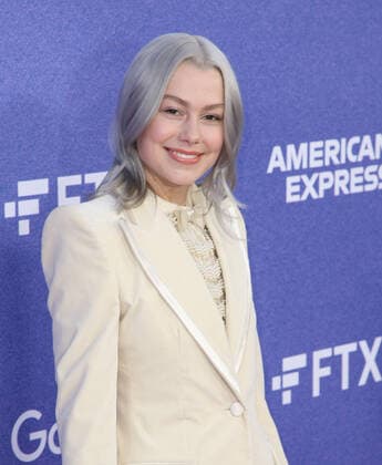 March 2, 2022, Inglewood, CA, USA: Phoebe Bridgers attends Billboard Women in Music 2022 at YouTube Theater on March 02, 2022 in Inglewood, California. Inglewood USA - ZUMAs181 20220302_zea_s181_303 Copyright: xImagespacex