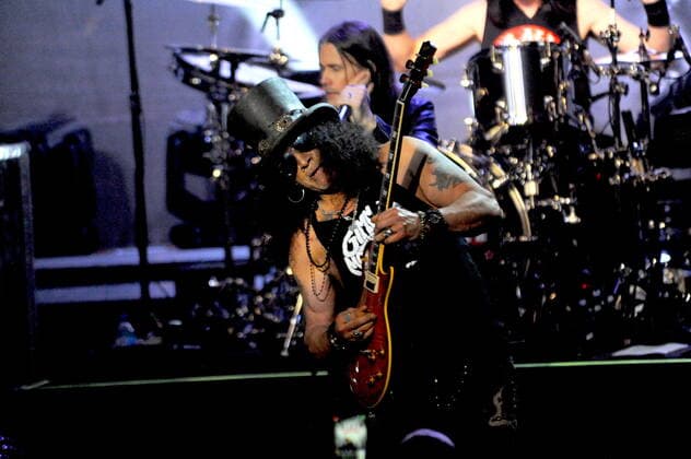 CHICAGO, I - MARCH 2: Slash Ft. Myles Kennedy and the Conspirators performing in concert at the Riviera Theatre in Chicago, Illinois on March 2, 2022. Copyright: xGenexAmbox