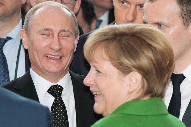 Hannover, Hannover Messe. Messerundgang mit Bundeskanzlerin Angela Merkel und dem russischen Präsidenten Wladimir Putin. Foto vom 14.06.2013, *** Hannover, Hannover Messe trade fair tour with German Chancellor Angela Merkel and Russian President Vladimir Putin Photo taken 14 06 2013,