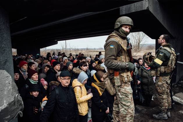Evacuation of civilians from Irpin under the Russian bombardment. March 5.  AdrienxVautierx xLexPictorium LePictorium_0260508