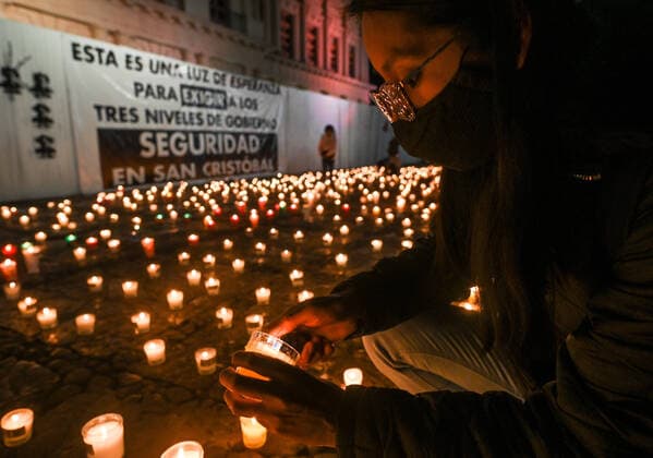 Murders On Journalists Continues In Mexico A journalist lights a candle at a candlelight vigil seen at the March 31 Square following the national meeting of journalists against violence against journalists in Mexico, in San Cristobal de las Casas. Yesterday, Friday March 4, a Mexican crime reporter has been killed in the central Mexican state of Zacatecas, becoming the seventh killed in the country so far this year. On Saturday, March 5, 2022, in San Cristobal de las Casas, Chiapas, Mexico. San Cristobal de las Casas Mexico  Copyright: xArturxWidakx originalFilename: widak-murderso220305_npUCy.jpg