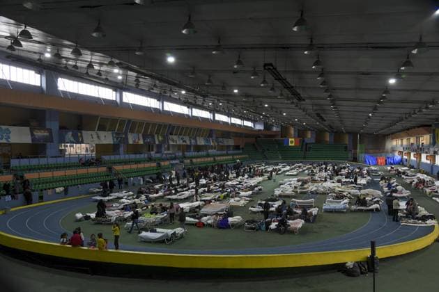 News Bilder des Tages March 6, 2022, CHISINAU, MOLDAVIA: The sports hall in Chisinau (Moldova) transformed into a huge bedroom where over 500 people of Roma ethnicity, who fled from Ukraine, found hospitality, 06 March 2022..ANSA CIRO FUSCO CHISINAU MOLDAVIA - ZUMAa110 20220306_zaf_a110_111 Copyright: xCiroxFuscox