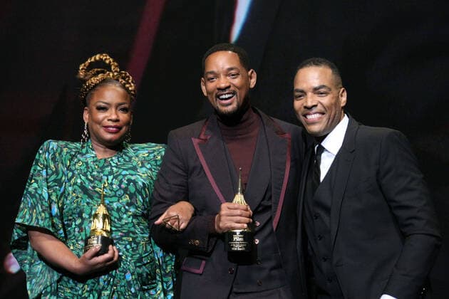 Bilder des Jahres 2022, Entertainment 03 März Entertainment Themen der Woche KW09 Entertainment Bilder des Tages March 6, 2022, Santa Barbara, CA, USA: Will Smith, Aunjanue Ellis and Reinaldo Marcus Green seen onstage at the Outstanding Performers of the Year Award tribute during the 37th Annual Santa Barbara International Film Festival at Arlington Theatre on March 6, 2022 in Santa Barbara, California. Santa Barbara USA - ZUMAs181 20220306_zea_s181_054 Copyright: xImagespacex