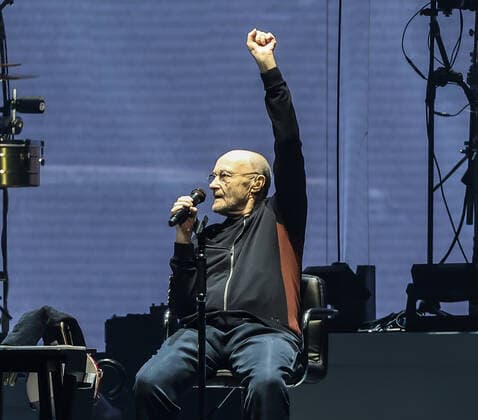 Konzert von Genesis, @ Mercedes Arena, Berlin Genesis, Gesang Phil Collins Keyboard Tony Banks Bass, Gitarre Mike Rutherford Schlagzeug (live) Nicholas Nic Collins