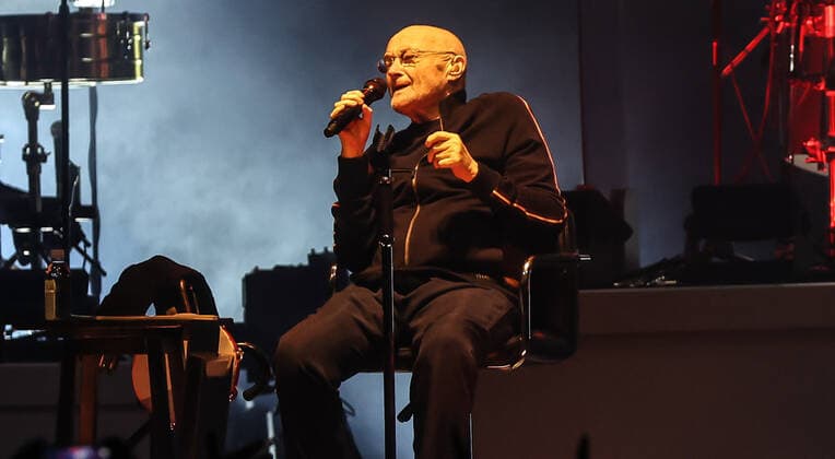 Konzert von Genesis, @ Mercedes Arena, Berlin Genesis, Gesang Phil Collins Keyboard Tony Banks Bass, Gitarre Mike Rutherford Schlagzeug (live) Nicholas Nic Collins