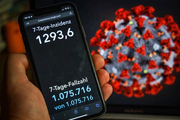Coronavirus in Deutschland - Covid-19-Dashboard des Robert Koch-Institut 08.03.2022: Robert Koch-Institut: 7-Tage-Inzidenz 1293,6. 7-Tage-Fallzahl 1.075.716 COVID-19-Fälle 16.026.216 Zugang um 156.799 gegenüber dem Vortag. COVID-19-Todesfälle 124.450 Zugang um 324 gegenüber dem Vortag.