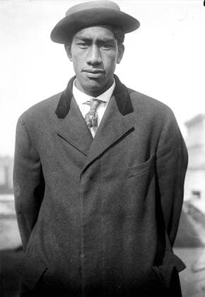 Duke P. Kahanamoku _ _ 1062_05_l_-6832-