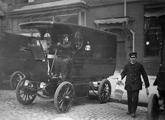Woodward & Lothrop Department Store (Woodies) trucks, Washington D.C. ca. 1912 1062_05_l_-7239-