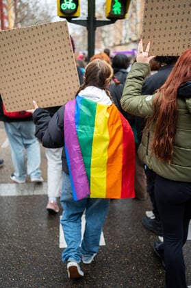 IMAGO Creative: Pride Month 2022, Engagement der Jugendlichen Hundreds of women gather in the streets of Zaragoza to celebrate to celebrate March 8, International Women s Day, Spain Zaragoza Spain Copyright: xNanoxCalvox NN-8M-InternationalWomensDay-16