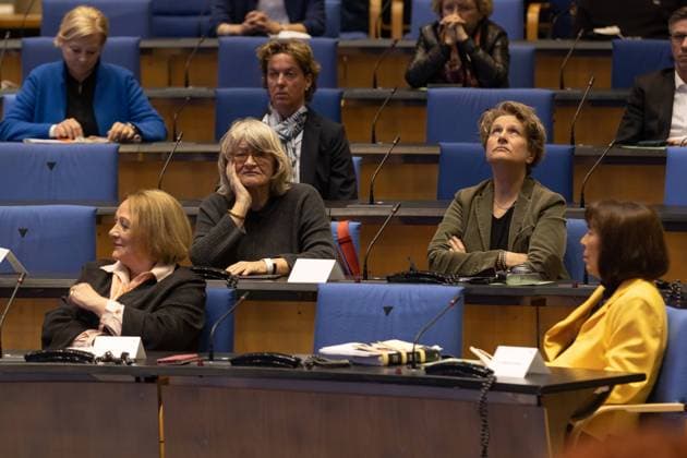 Bilder des Jahres 2022, News 03 März News Themen der Woche KW10 News Bilder des Tages Erste Reihe: Sabine Leutheusser Schnarrenberger, Ingrid Matthäus-Maier Zweite Reihe: Alice Schwarzer mit Partnerin Bettina Flitner Dritte Reihe: Leichtathletin Steffi Nerius - Zentrale Veranstaltung des Landes Nordrhein-Westfalen zum Internationalen Frauentag im World Conference Center Bonn, dem ehemaligen Plenarsaal des Deutschen Bundestages. Ministerpräsident Hendrik Wüst kommt mit geladenen Gästen zusammen und würdigt die Leistungen der Frauen in der Bonner Republik, die sich ihre Beteilung am demokratischen Prozess erkämpfen mussten, 08.03.2022 Bonn Gronau NRW Deutschland *** First row Sabine Leutheusser Schnarrenberger, Ingrid Matthäus Maier Second row Alice Schwarzer with partner Bettina Flitner Third row track and field athlete